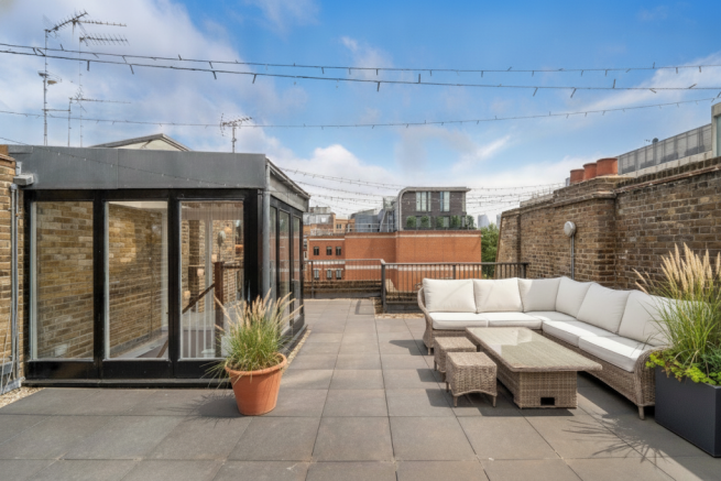 The_Town_House_03