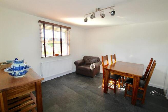 image00003.jpg