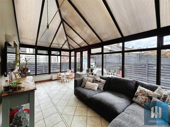 4 bed Detached for sale Image 6