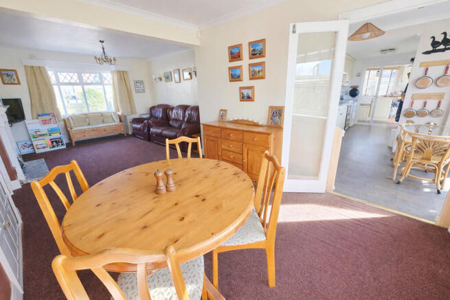 lounge diner new