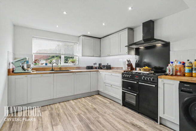 3 bed Semi-Detached for sale Image 8