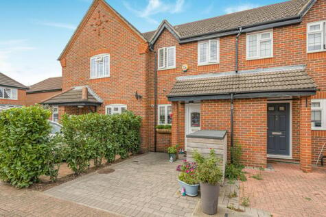 Saddlebrook Park, Sunbury-on-Thames, TW16