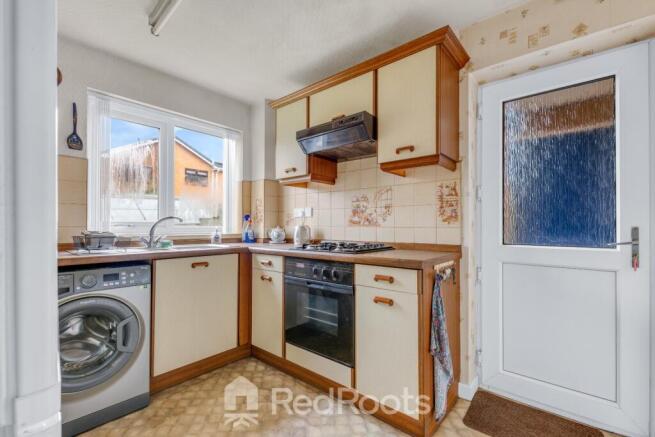 3 bed Semi-Detached for sale Image 4