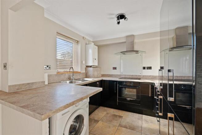Heathdene Drive-8.jpg