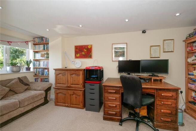 Hope Lane, Baildon, Shipley, West Yorkshire, BD17 photo 4