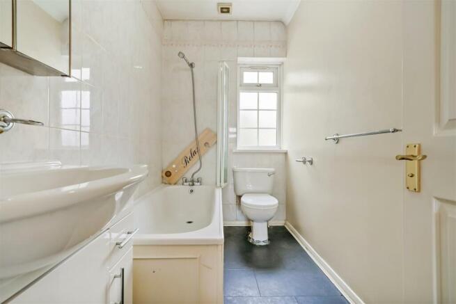 1B Allendale Road - UxwLl29ao3ey5gJHMyTC.jpg