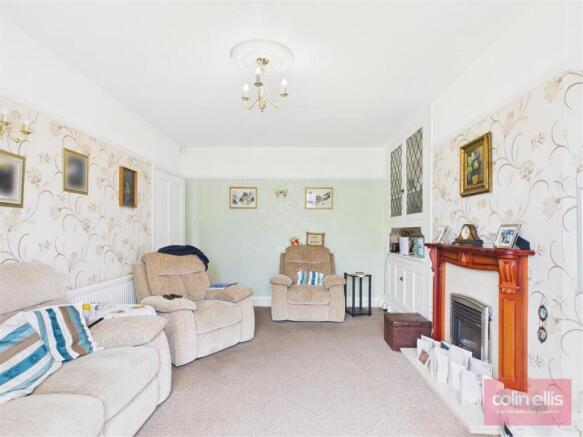 3 bed Semi-Detached for sale Image 4