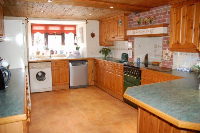KITCHEN 2