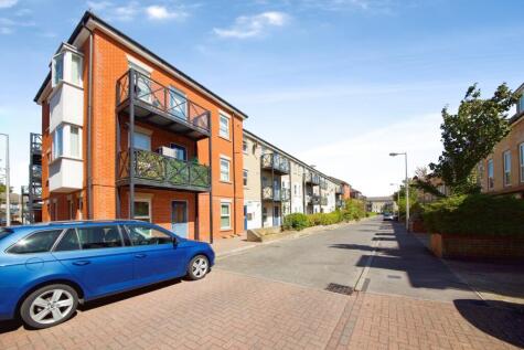 Glandford Way, Chadwell Heath, Romford, RM6