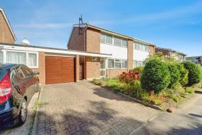 14, Woodstock Road, Bedford MK40 4JY