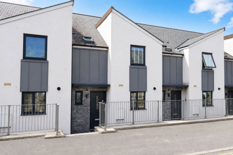 Silver Birch Gardens, St Columb Road