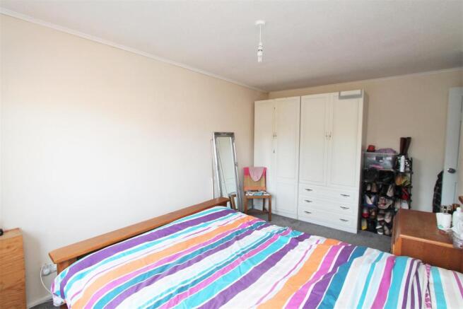 Master Bedroom.JPG