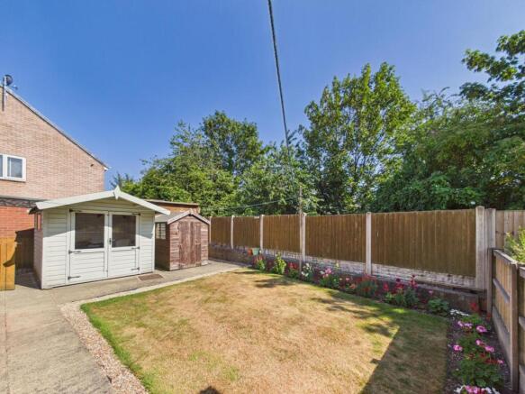 3 bed Semi-Detached for sale Image 7