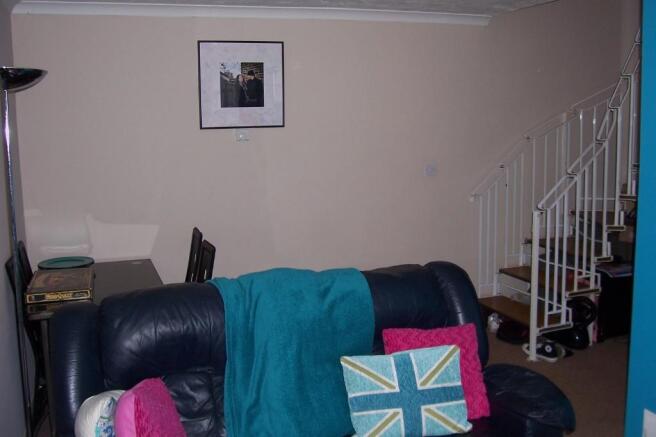 L-Shaped Lounge