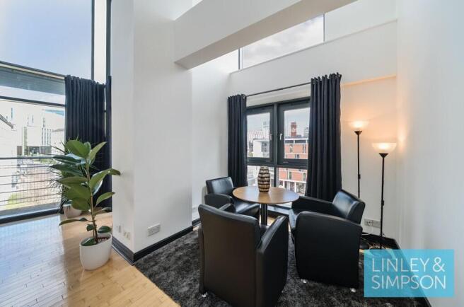 2 bed Flat to rent Image 6