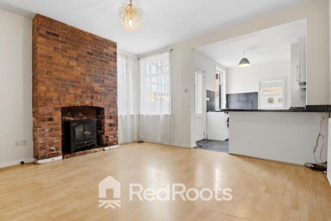3 bed Semi-Detached for sale Image 4
