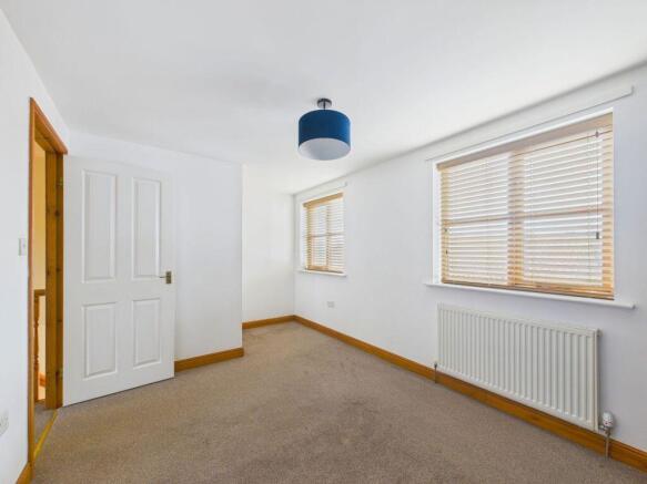 3 bed End of Terrace for sale Image 9
