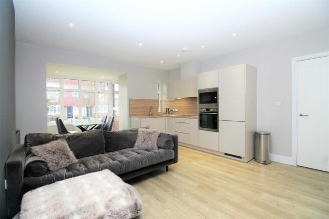 Kitchen/Lounge