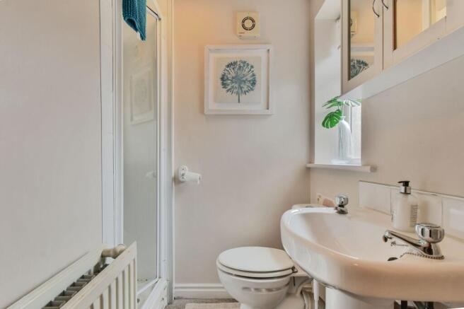 3 bed Flat for sale Image 10