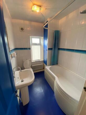 2 bed Terraced to rent Image 10