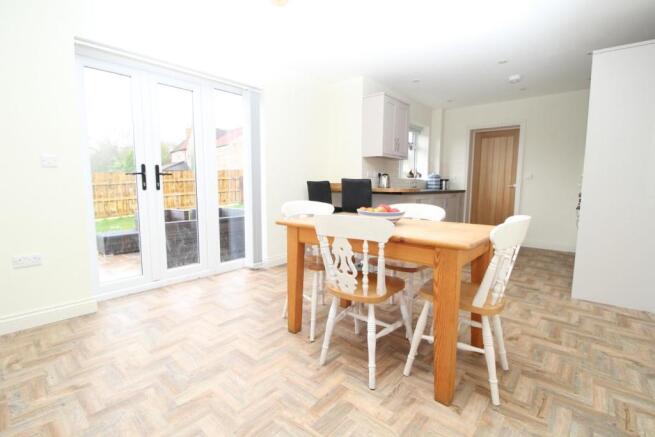DINING KITCHEN