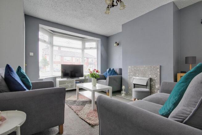 Lounge with bay window