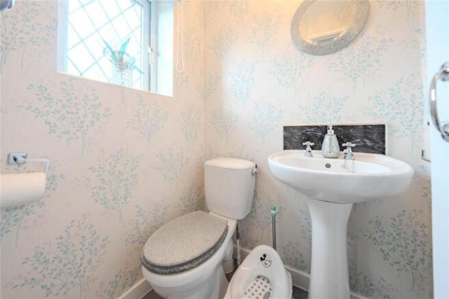 4 bed Detached for sale Image 12
