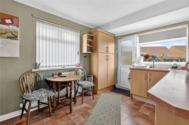 2 bed Bungalow for sale Image 6