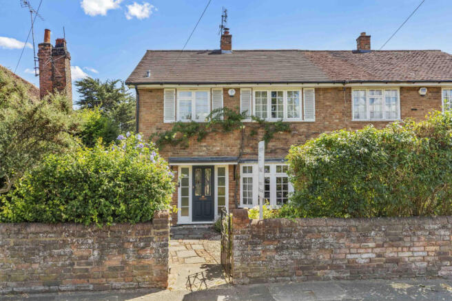 Badgers Rest, Bisham Village, SL7 1RR (LOW RES)-2