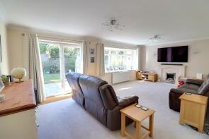 31, Edwards Close, Waterlooville PO8 8RJ