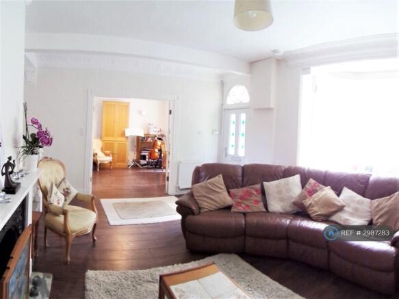 Lounge Left