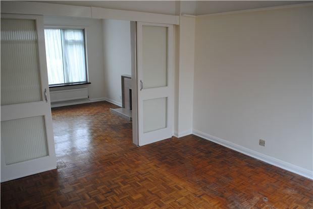 Dining Room to Lounge