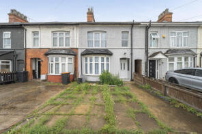 74, Houghton Road, Dunstable LU5 5AD