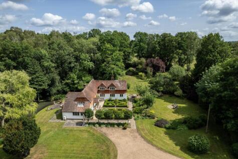 Pickhurst Road, Chiddingfold, Godalming, Surrey GU8