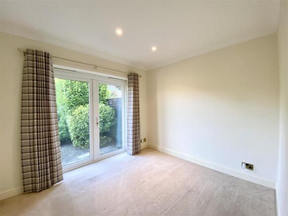 Bedroom 2 (rear)
