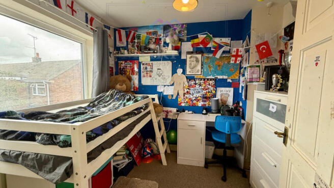 Semi-Detached for sale Image 11