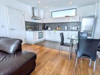 2 bed Apartment for sale Image 4