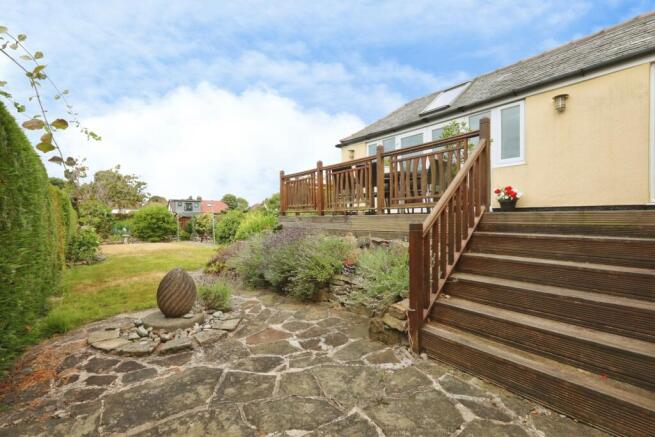 4 bed Semi-Detached for sale Image 10
