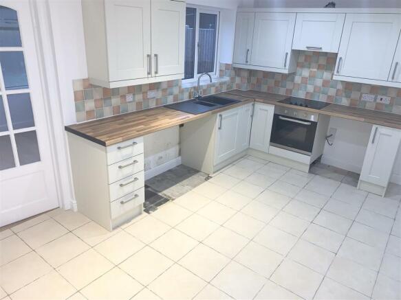 KITCHEN/ DINER