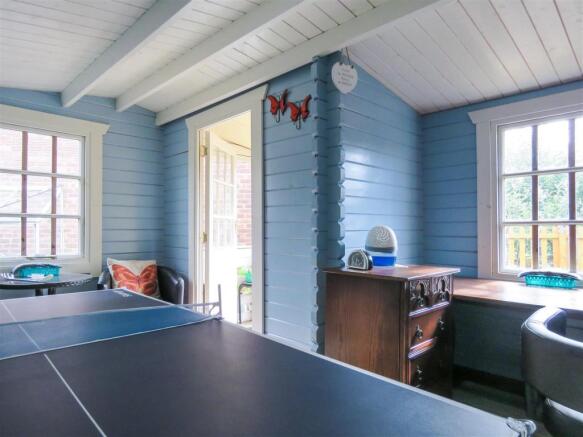 SUMMER HOUSE
