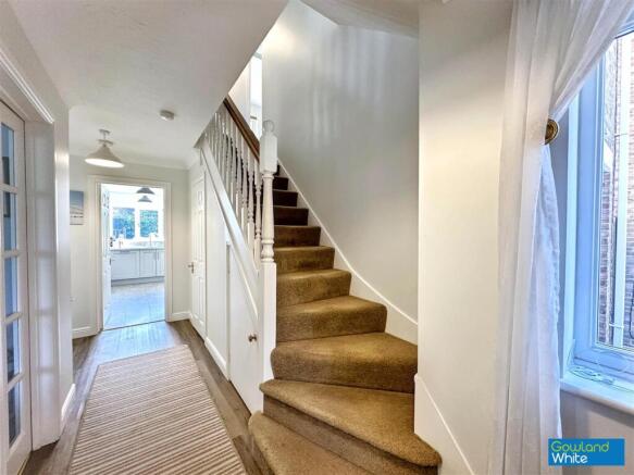 4 bed Detached for sale Image 12