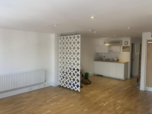 13 Risborough Street First Floor Vacant 2.jpg