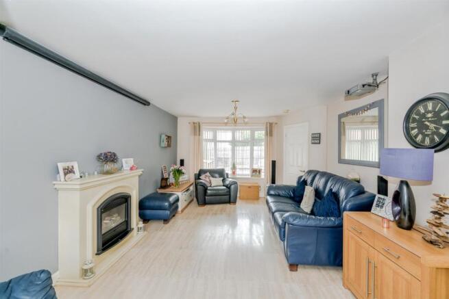 Wheatlands Close, Cannock, WS12 3XL-1.jpg