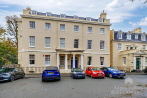 Flat 10, 9, Nelson Gardens, Plymouth PL1 5RH