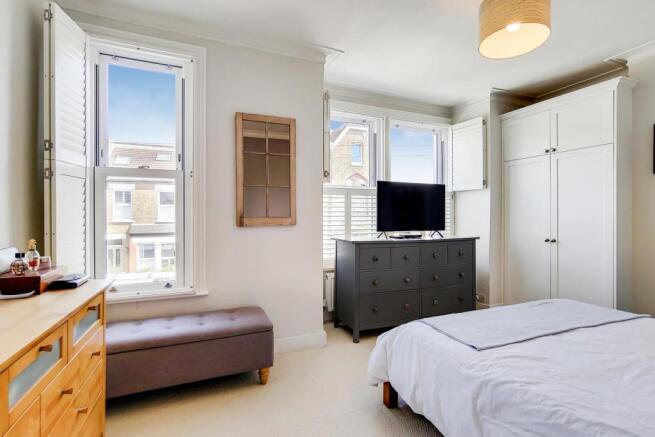 9_Main Bedroom-2.jpg