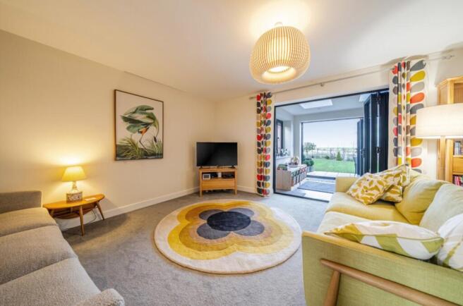 1401247-31-69a01fe2002bb-ARW