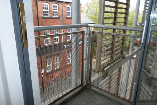 1 bed Apartment to rent Image 6