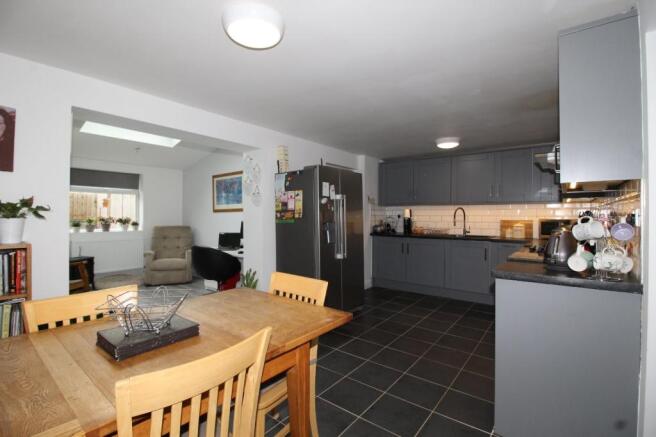 Kitchen/Dining