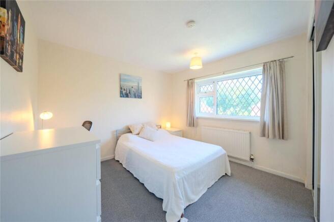4 bed Semi-Detached for sale Image 6