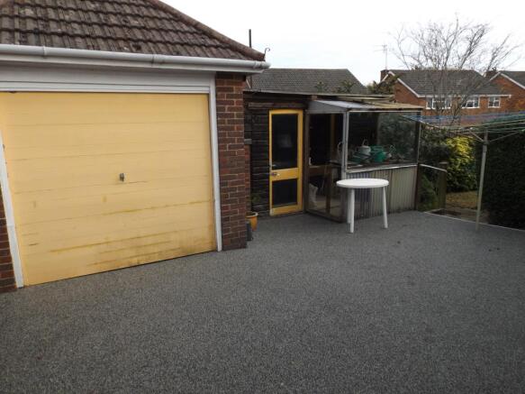 Garage/Workshop